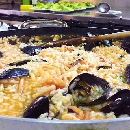 ホテル Panoramico スカウリ