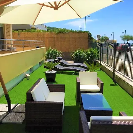 ホテル Panoramico スカウリ